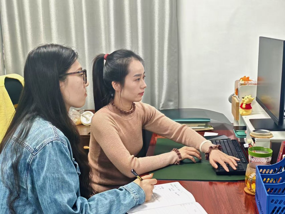 “賬”里春秋藏嚴(yán)謹(jǐn)，學(xué)中奮進(jìn)護(hù)發(fā)展