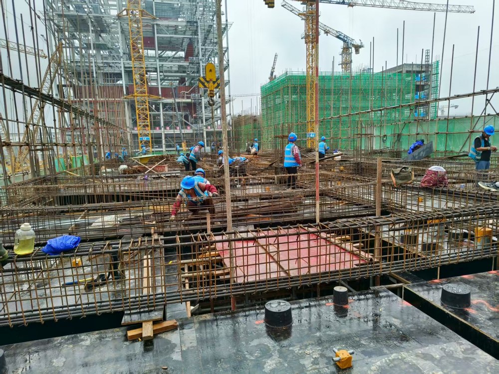 陜煤建設(shè)韓城分公司土建四項(xiàng)目部：歲寒攻堅(jiān)正當(dāng)時(shí)，鐵軍鏖戰(zhàn)展雄風(fēng)