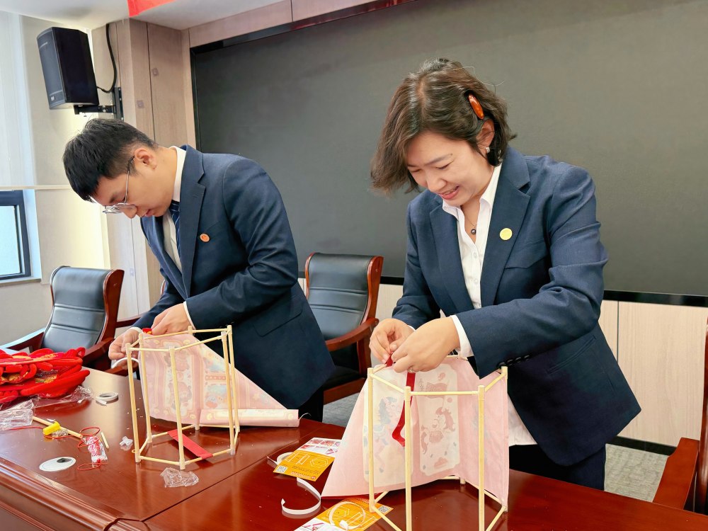 陜煤建設天工公司:張燈結彩迎福至 清風正 氣守廉來